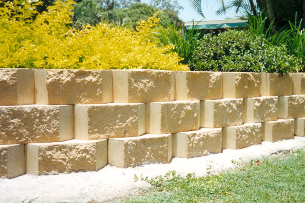 Norfolk™ Retaining Wall System